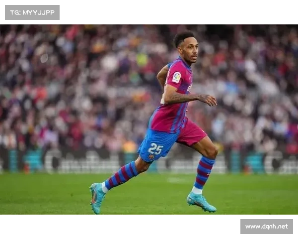 奥巴梅扬放弃法国队选择加蓬国家队的原因与背后情感抉择